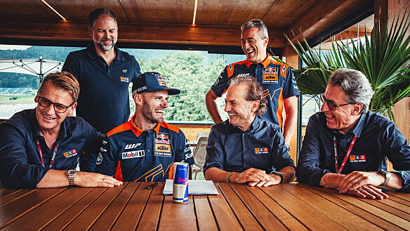 Brad Binder with KTM management